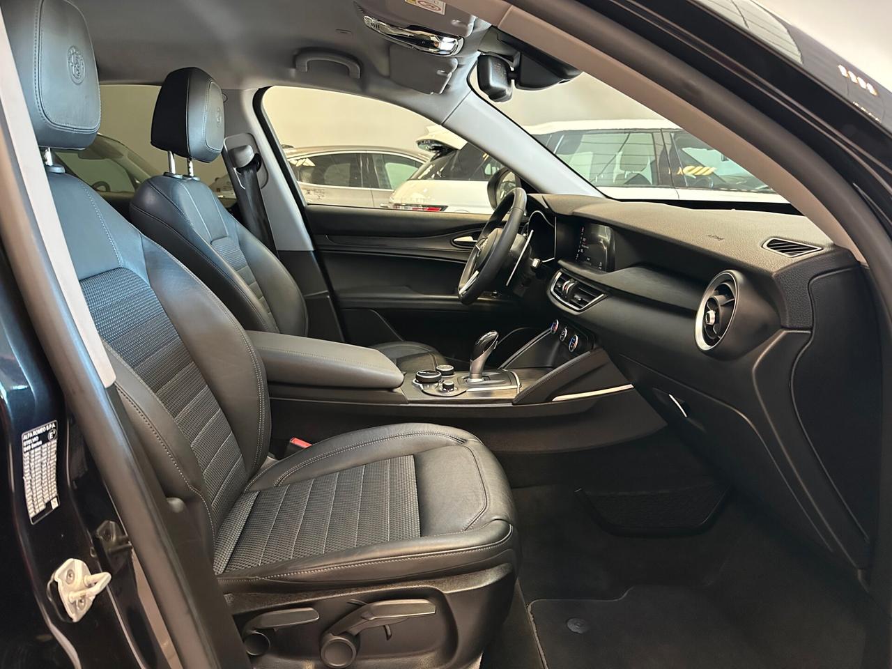 Alfa Romeo Stelvio 2.2 Turbodiesel 180 CV AT8 RWD Executive DISTRIBUZIONE OK