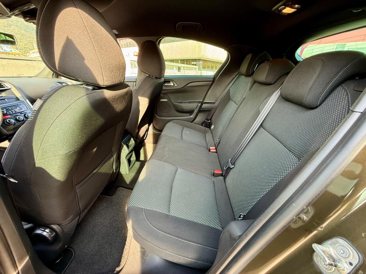 DS4 4 1.6 e-HDi 115 airdream Chic 112.000Km Impeccabile