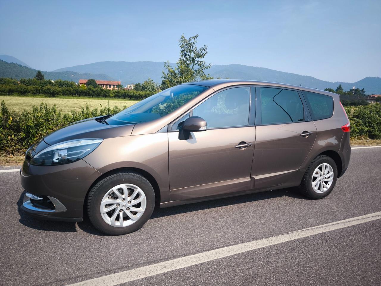 RENAULT SCENIC 1,5 DCI ENERGY - 110CV-7 POSTI-