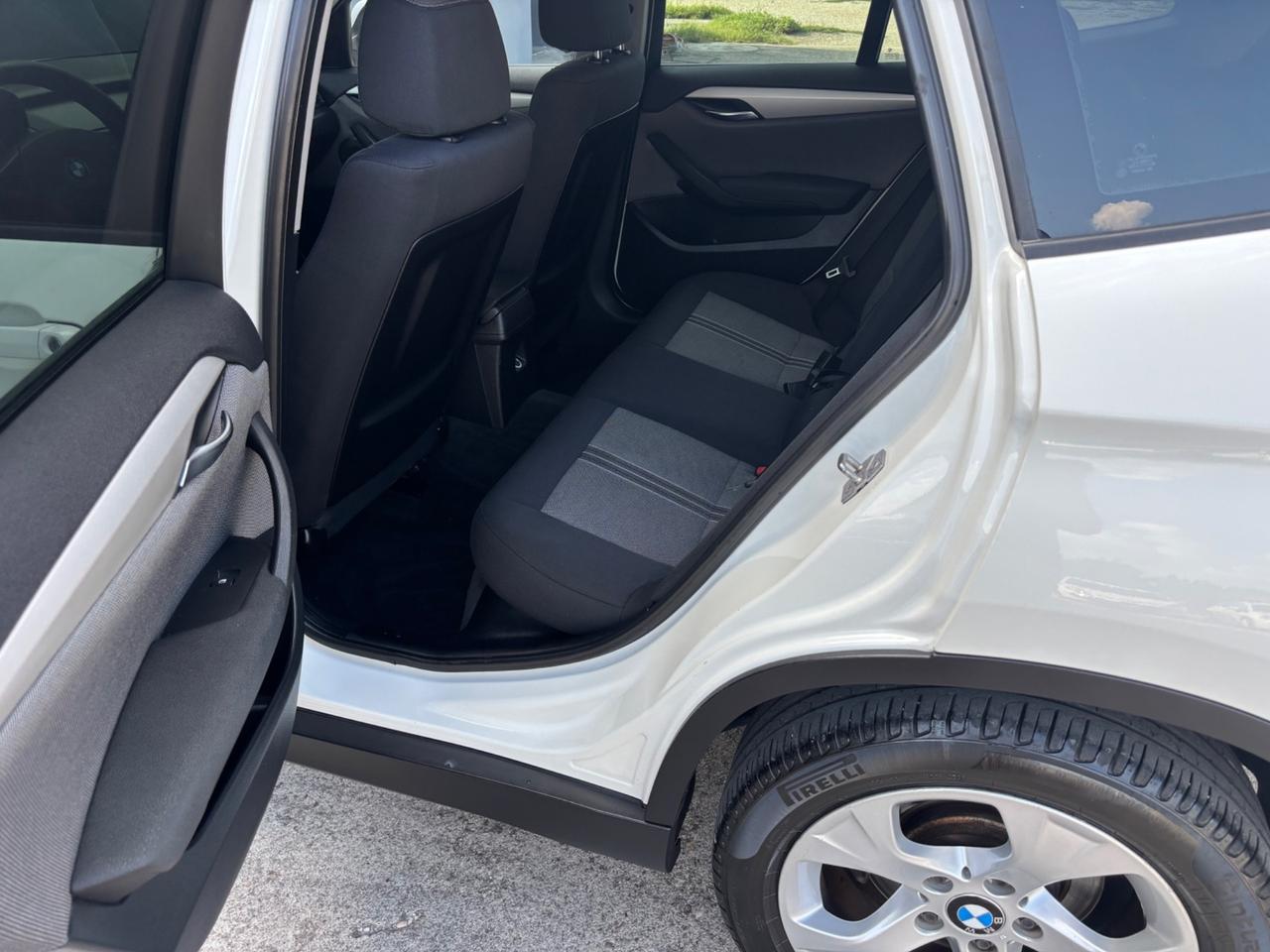 BMW X1 2.0D. 118d. Garanzia 12 mesi. Neopatentati