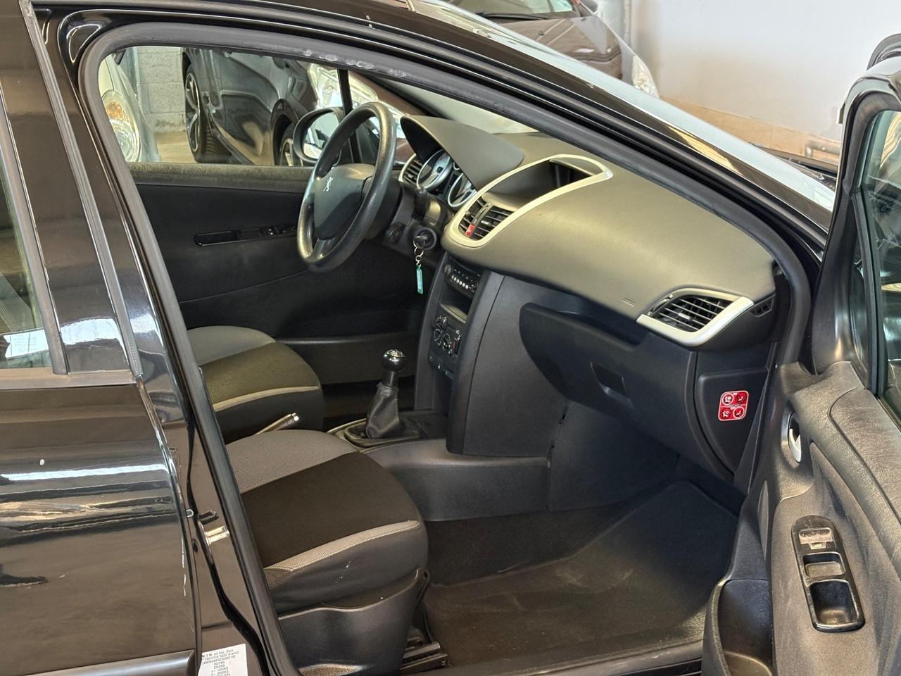 Peugeot 207 1.4 8V 75CV 5p. Energie Sport ECO GPL