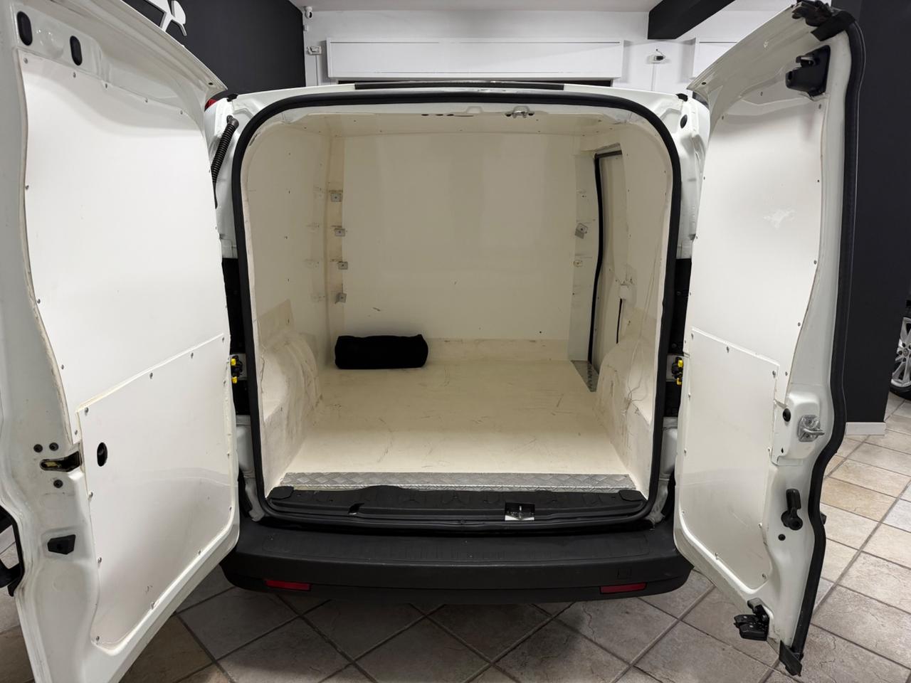 FIAT Dobló 1.3 MTJ (95) Cargo Coibentato 2018