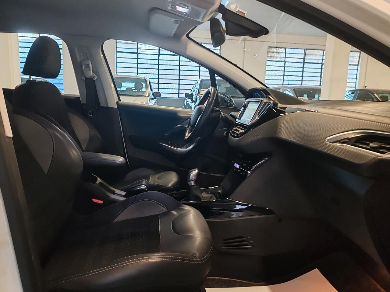 Peugeot 2008 PureTech Turbo 110 S&S Allure