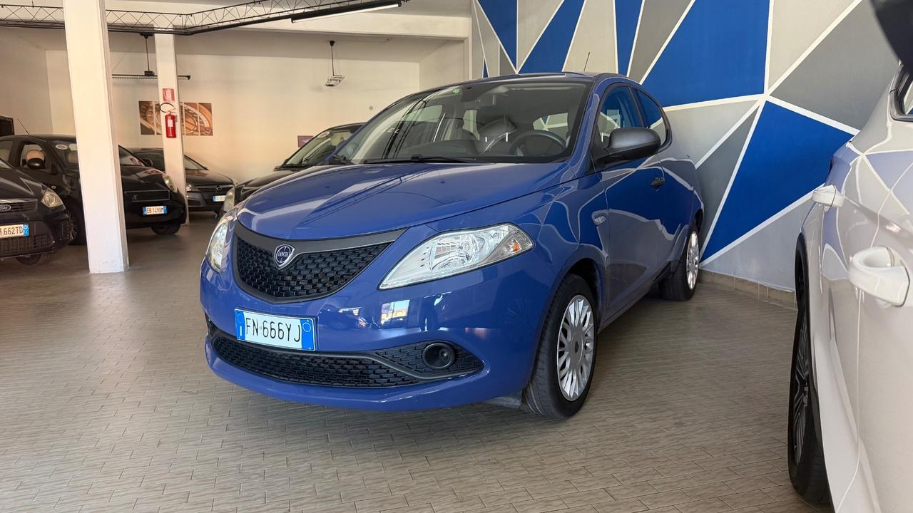 Lancia Ypsilon 1.3 MJT Platinum