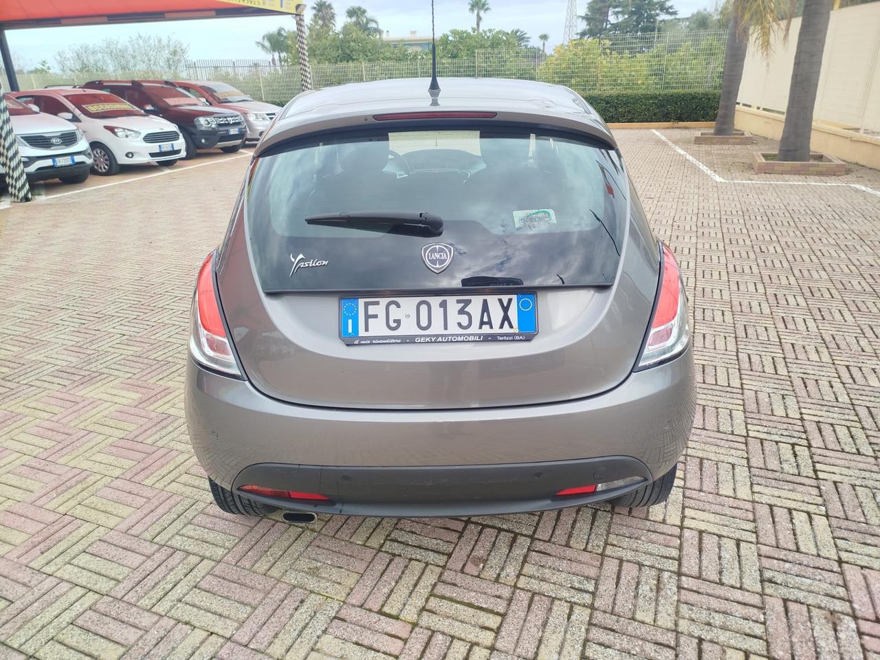 Lancia Ypsilon 1.2 69 CV 5 porte GPL Ecochic Gold