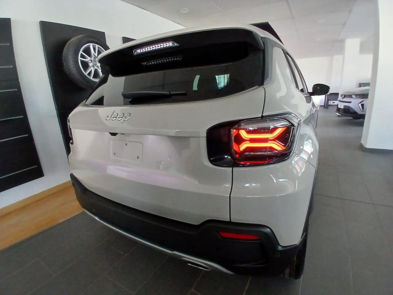 Jeep Avenger 1.2 turbo e-hybrid mhev summit fwd 110cv edct6