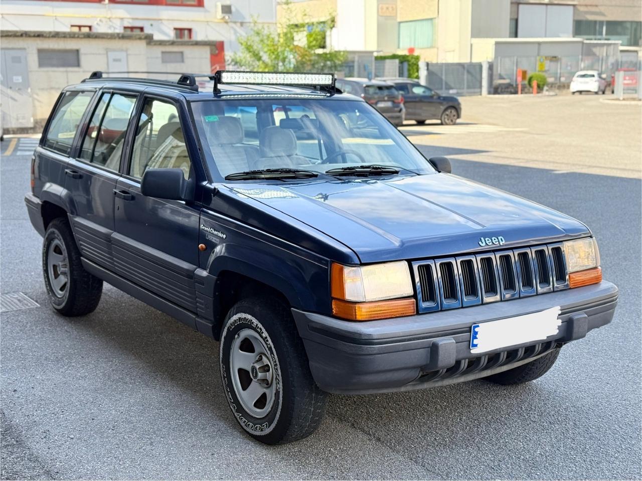 Jeep Grand Cherokee 4.0 (EU) 4WD aut. Quadra-Trac Laredo