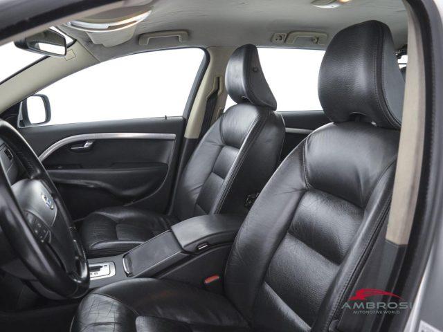 VOLVO XC70 2.4 D5 20V (185CV) cat AWD Momentum - PER OPERATOR