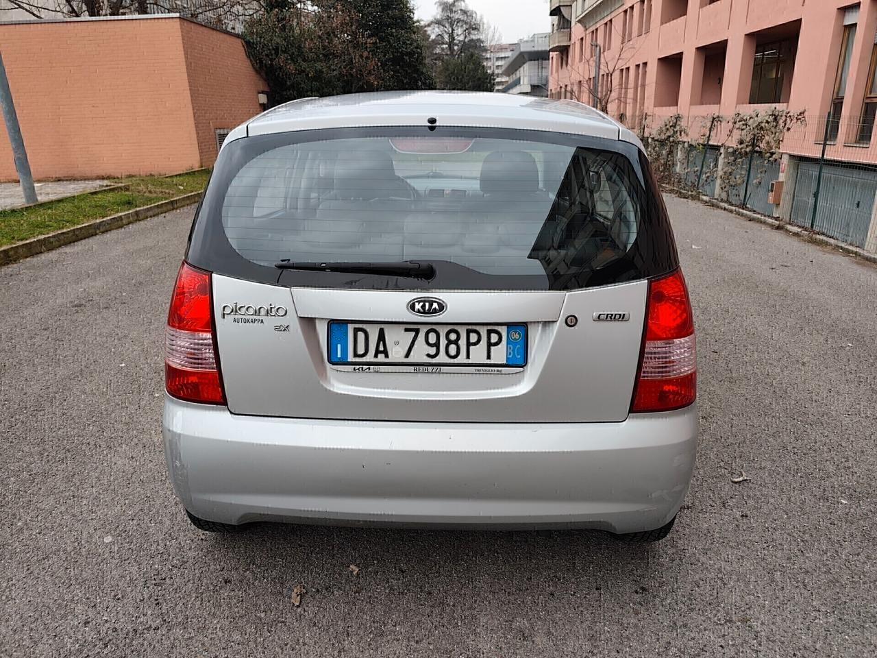 Kia Picanto 1.1 diesel 5 porte neopatentati