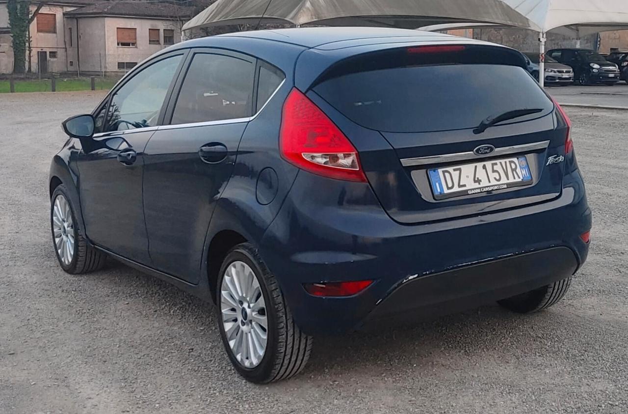 Ford Fiesta 1.4 5 porte Bz.- GPL Titanium