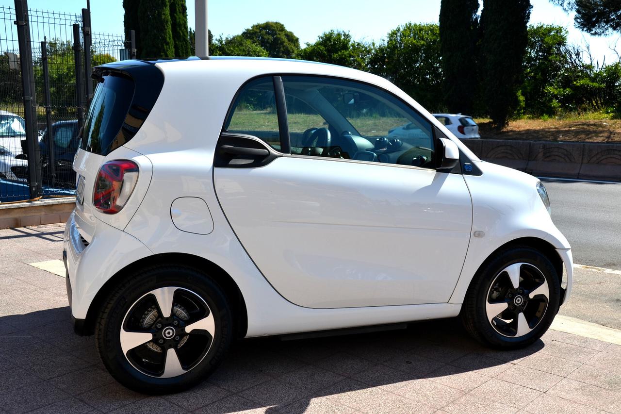 Smart ForTwo EQ PASSION **FARI LED*PREZZO VERO**CARICA RAPIDA**