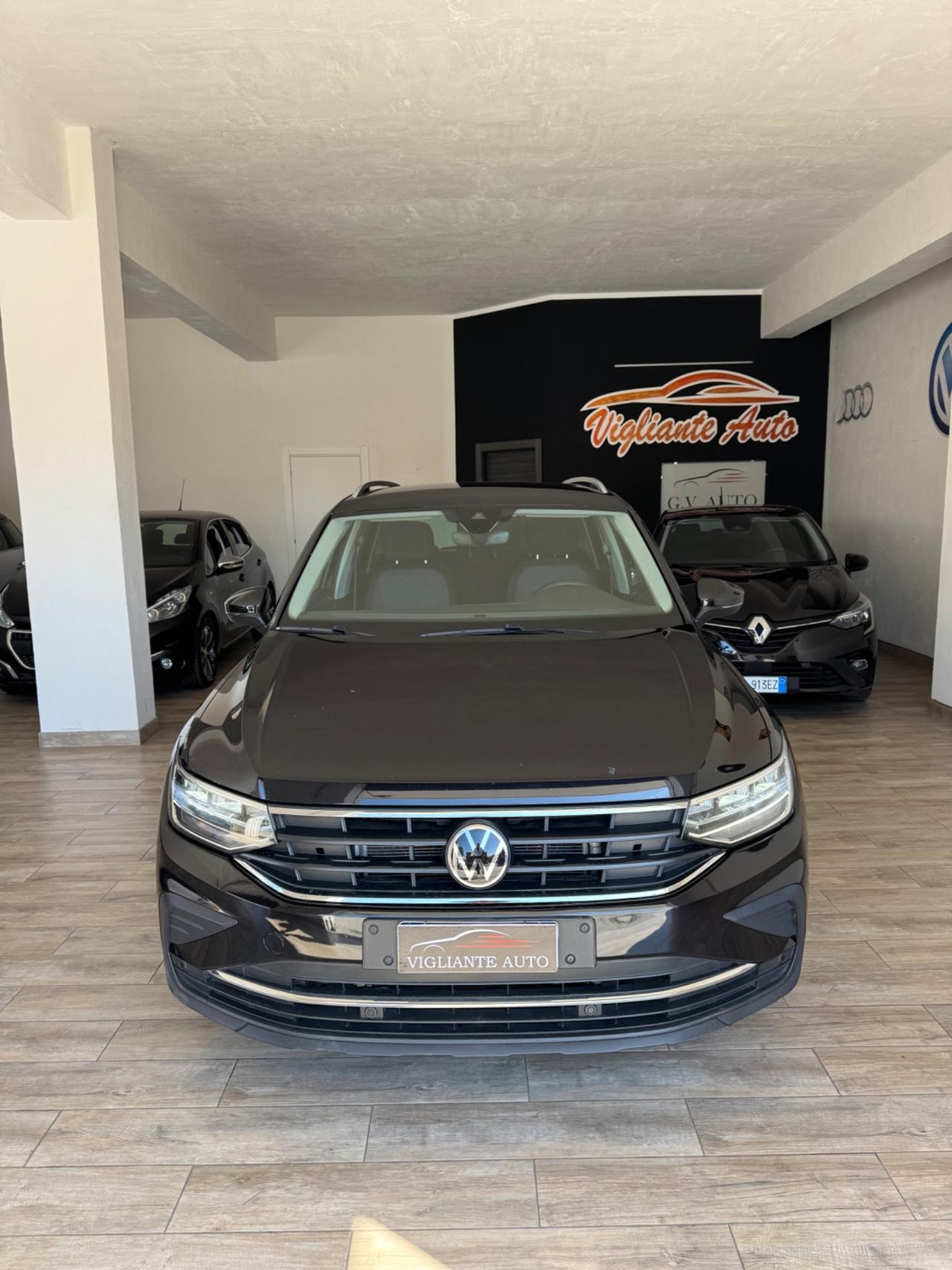 Volkswagen Tiguan 2.0 TDI 150 CV SCR DSG Elegance