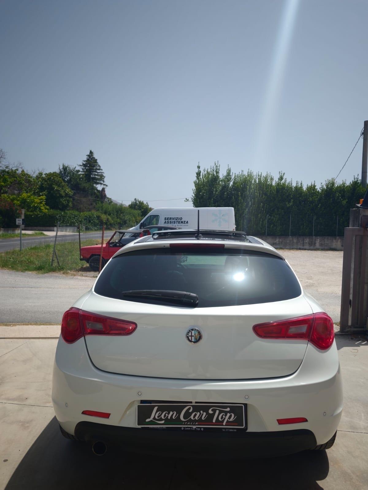 Alfa Romeo Giulietta 1.6 JTDm-2 105 CV tetto apribile full