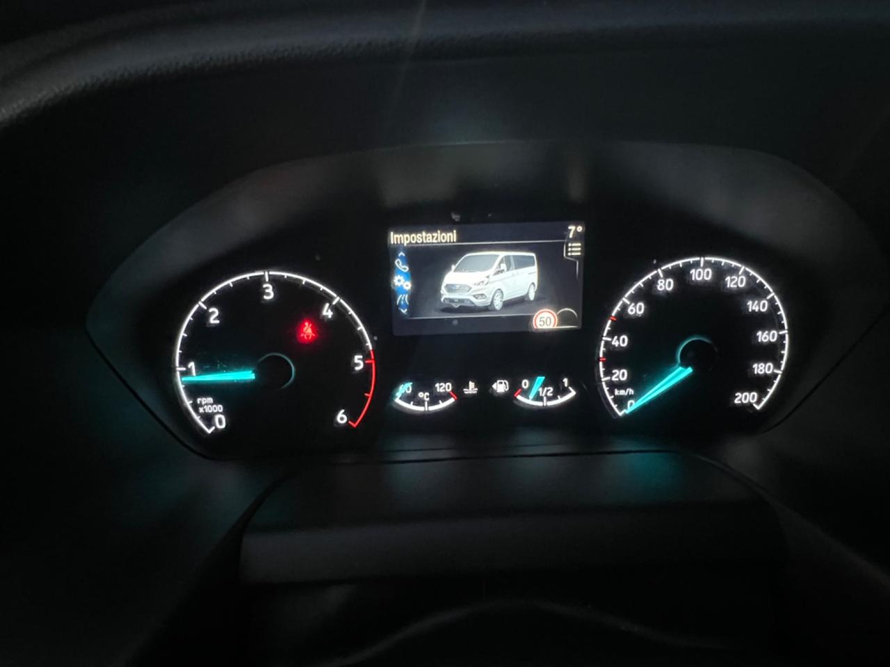 FORD TOURNEO CUSTOM 2.0 DIESEL IBRIDO 8 POSTI UNICO PROPRIETARIO PERFETTO