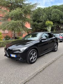 Alfa Romeo Stelvio 2.2 190 CV Q4 Sprint total black 2022
