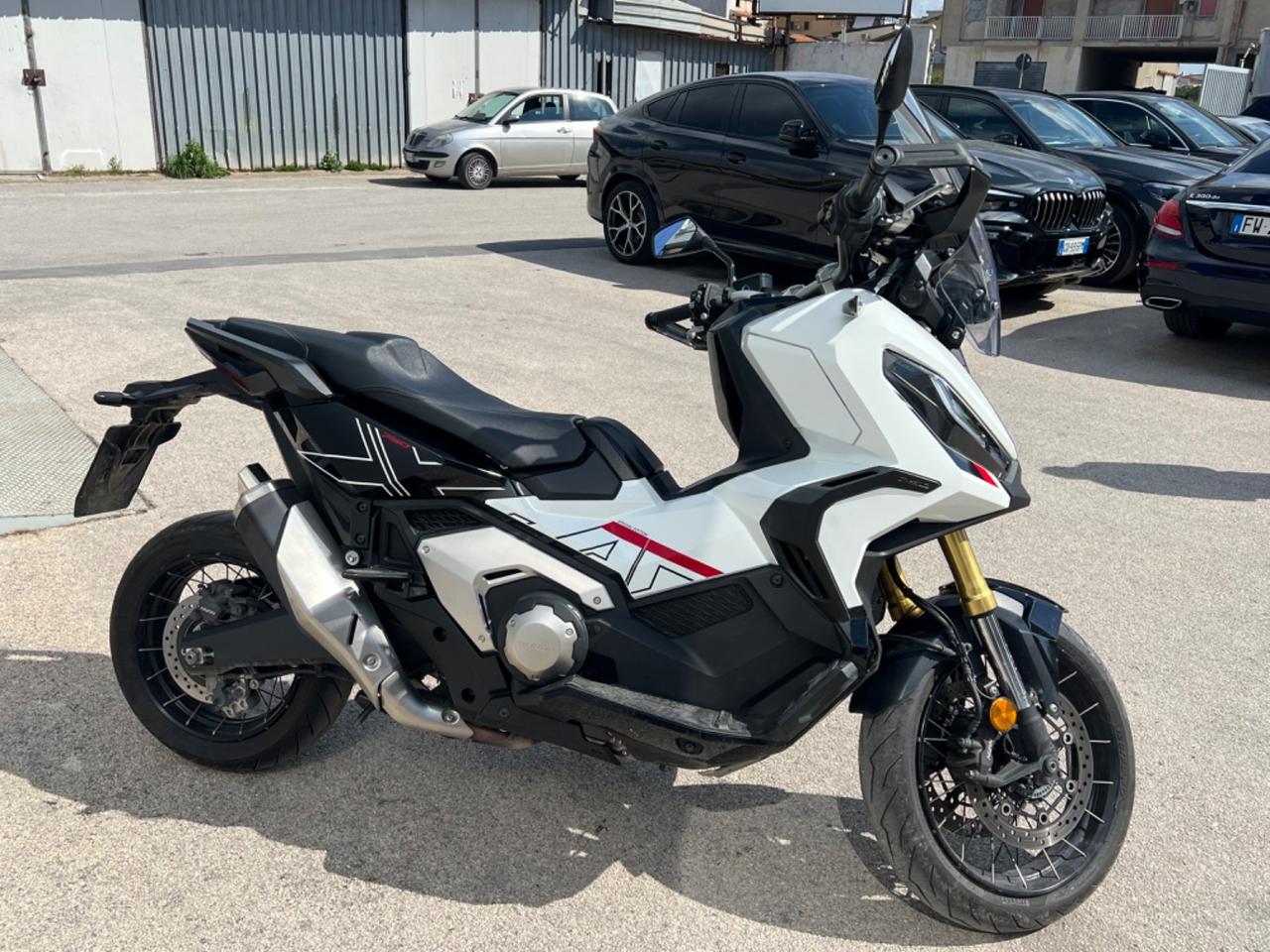 Honda X-ADV 750 - APPENA TAGLIANDATA