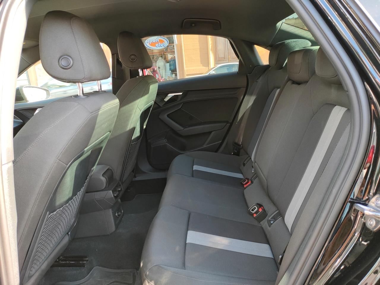 Audi A3 Sedan 30 TFSI Business Advanced