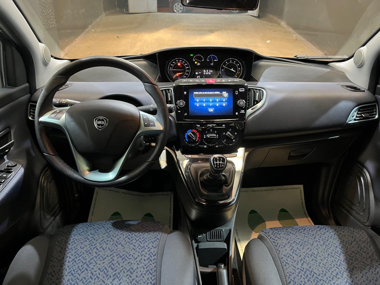 Lancia Ypsilon 1.0 FireFly 5 porte S&S Hybryd Gold