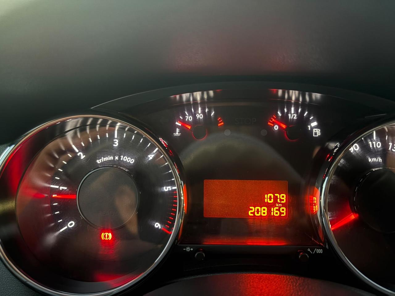 Peugeot 5008 1.6 HDi 7 posti Unipro 2014