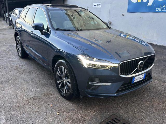 VOLVO XC60 B4 (d) automatico Plus Dark