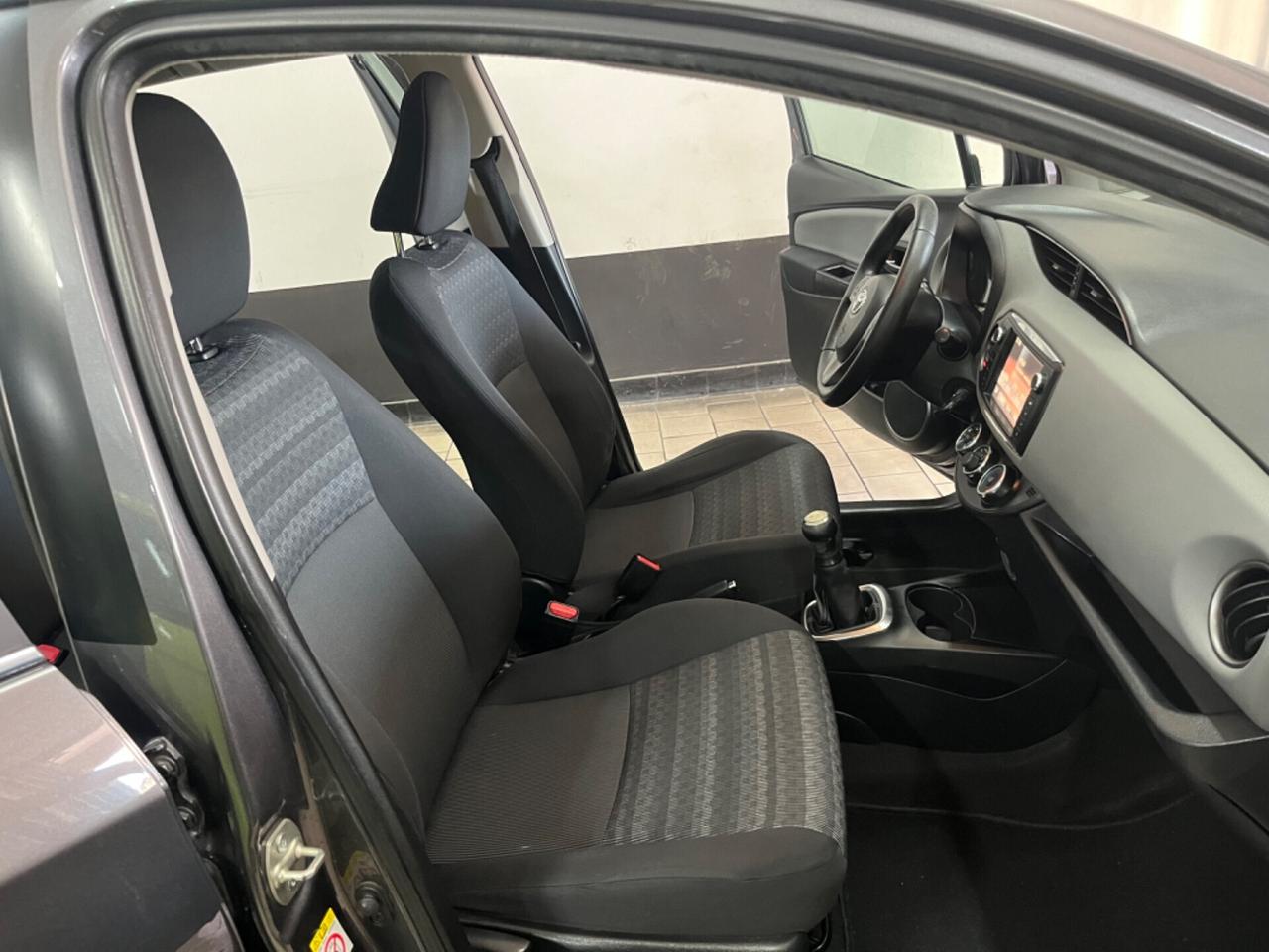 Toyota Yaris 1.0 gpl red edition full 2016