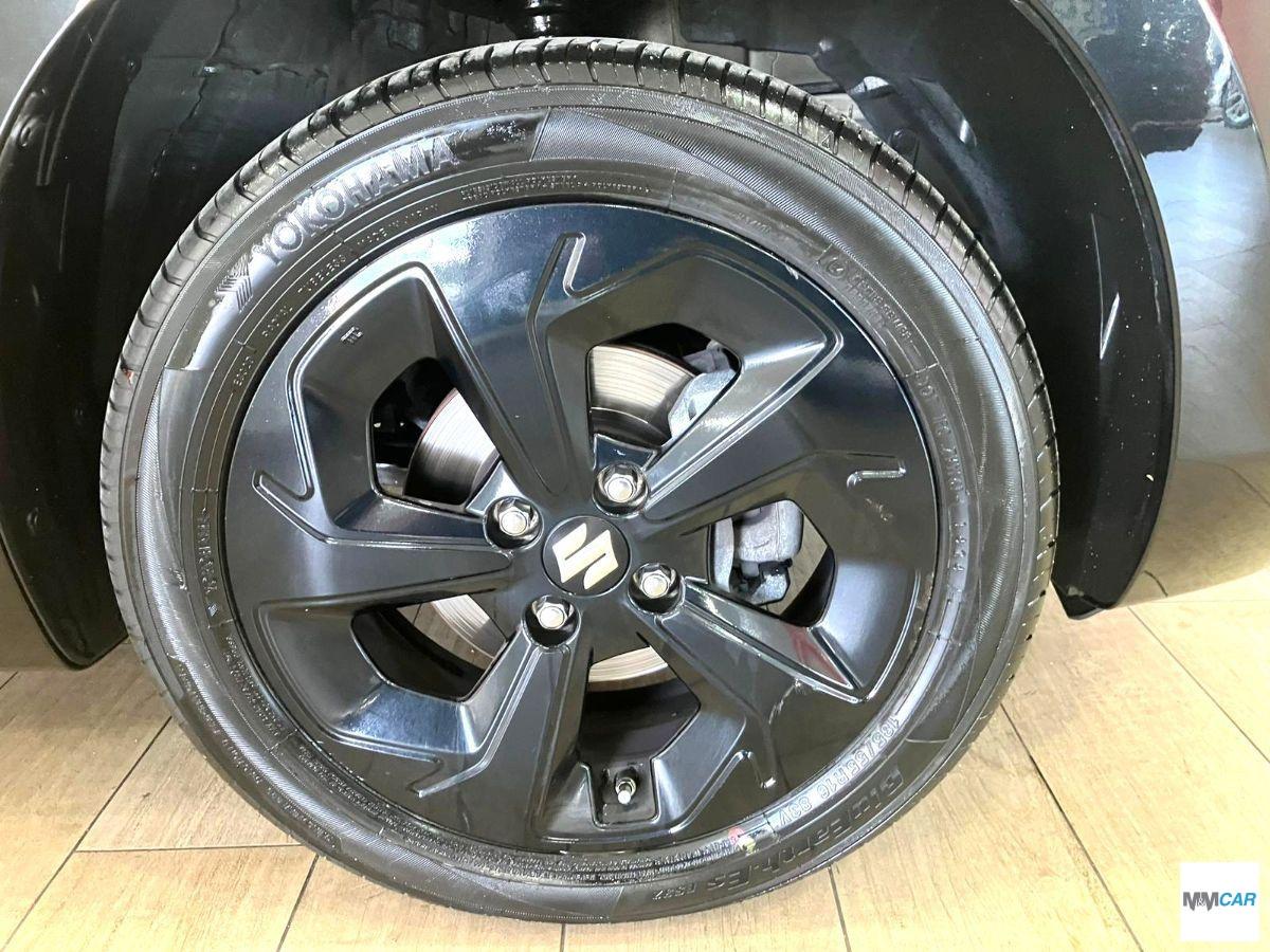 SUZUKI - Swift - 1.2 Hybrid 4WD AllGrip Top