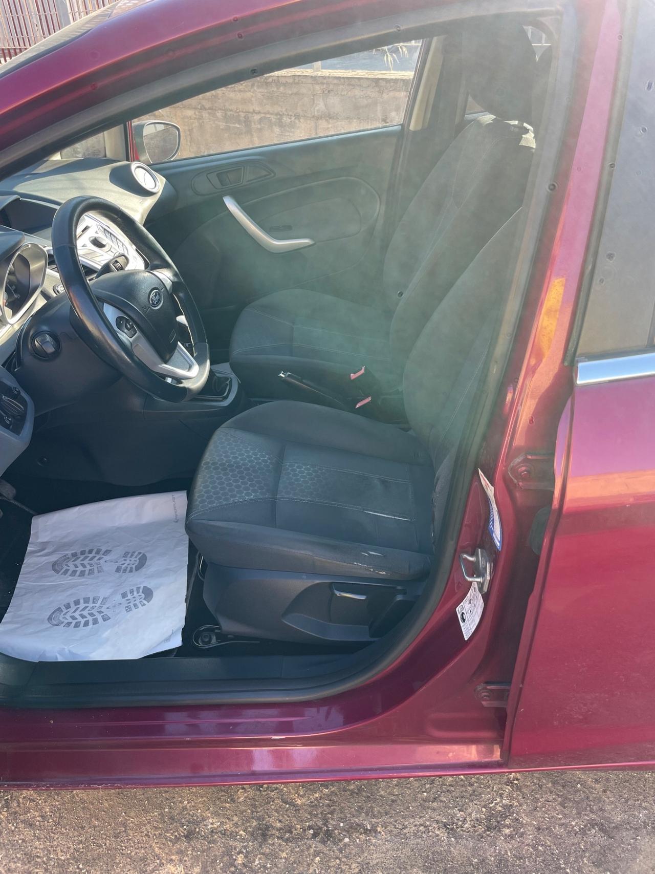 Ford Fiesta 1.2 82 CV 5 porte Titanium