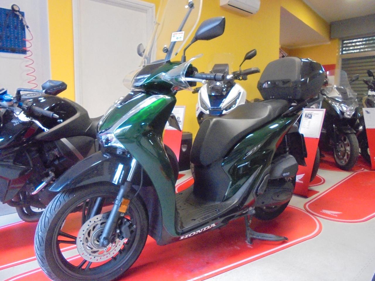 Honda SH 150 ABS VETRO