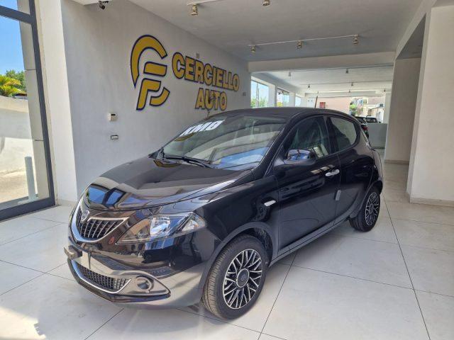 LANCIA Ypsilon 1.0 FireFly 5 porte S&S Hybrid Platino tua da ?169