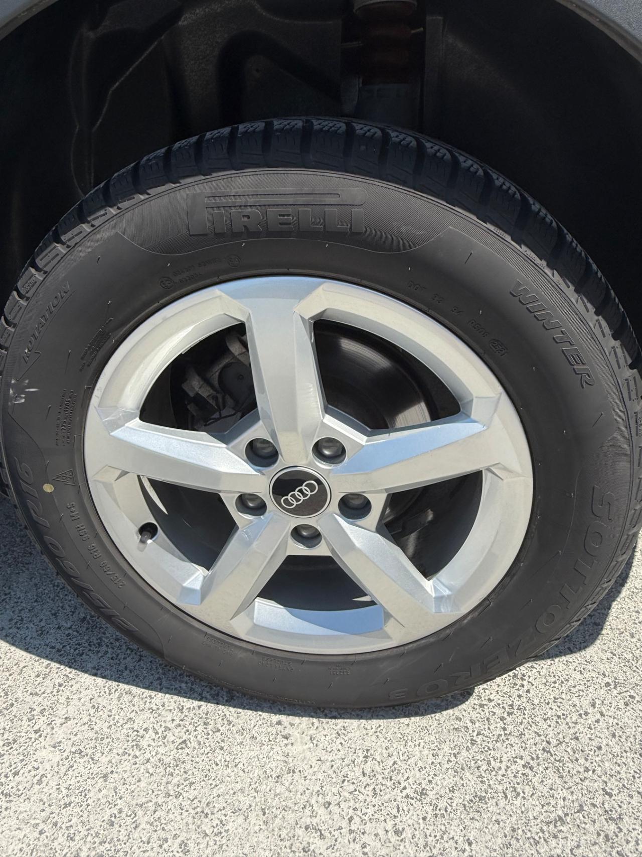Audi Q2 30 TDI S tronic Business