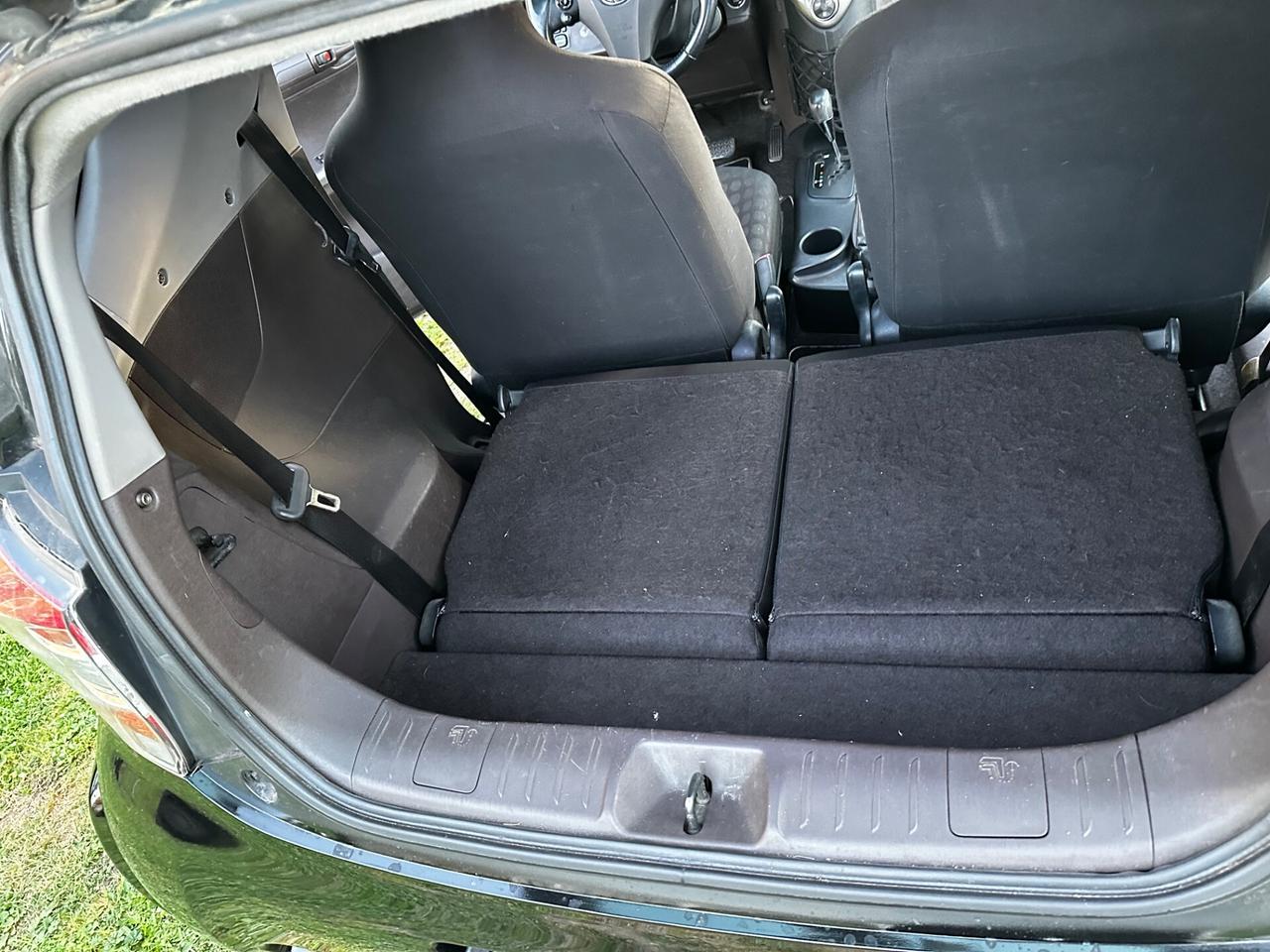 Toyota iQ 1.0 Multidrive Versione Lancio nero perlato !