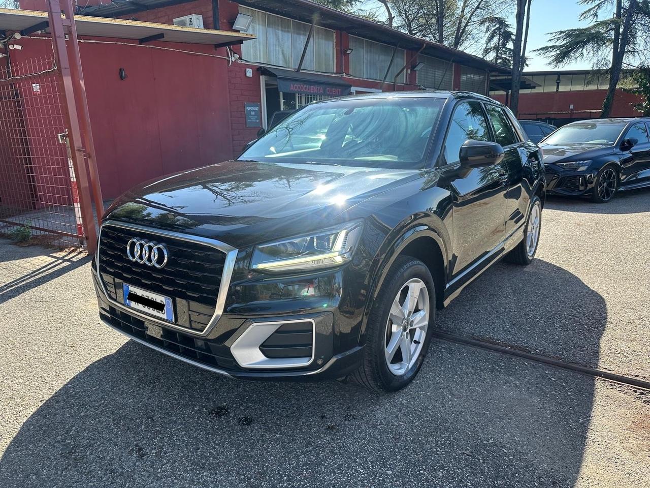 Audi Q2 30 TDI Admired fari led *promo*