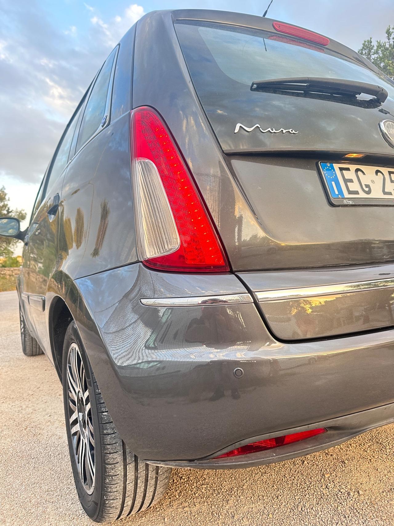 Lancia MUSA 1.3 Mjt 95 CV Gold-2012