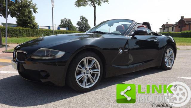 BMW Z4 2.2i carrozzeria e interni in ottime condizioni