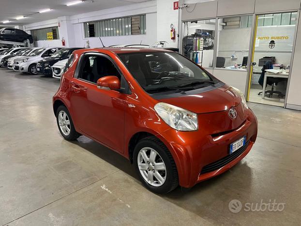 Toyota iQ 1.0 cambio automatico!!!