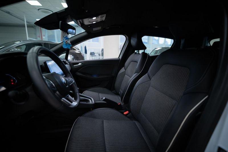 Renault Clio 1.6 E-Tech hybrid Intens 140cv auto my21
