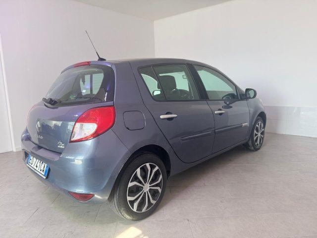 RENAULT Clio 1.2 16V 5 porte Luxe