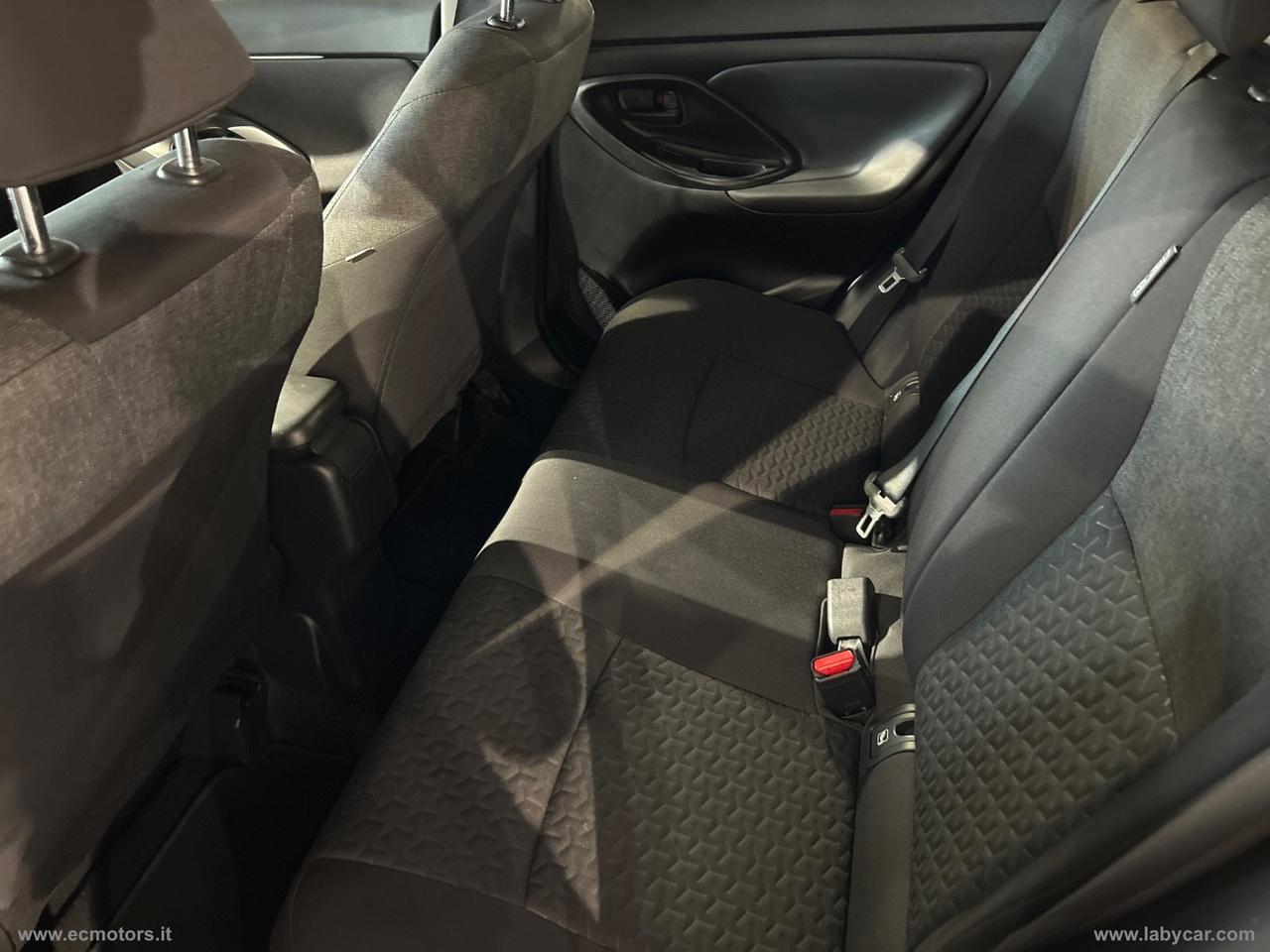 TOYOTA Yaris Cross 1.5 Hybrid 5p. E-CVT Busin.