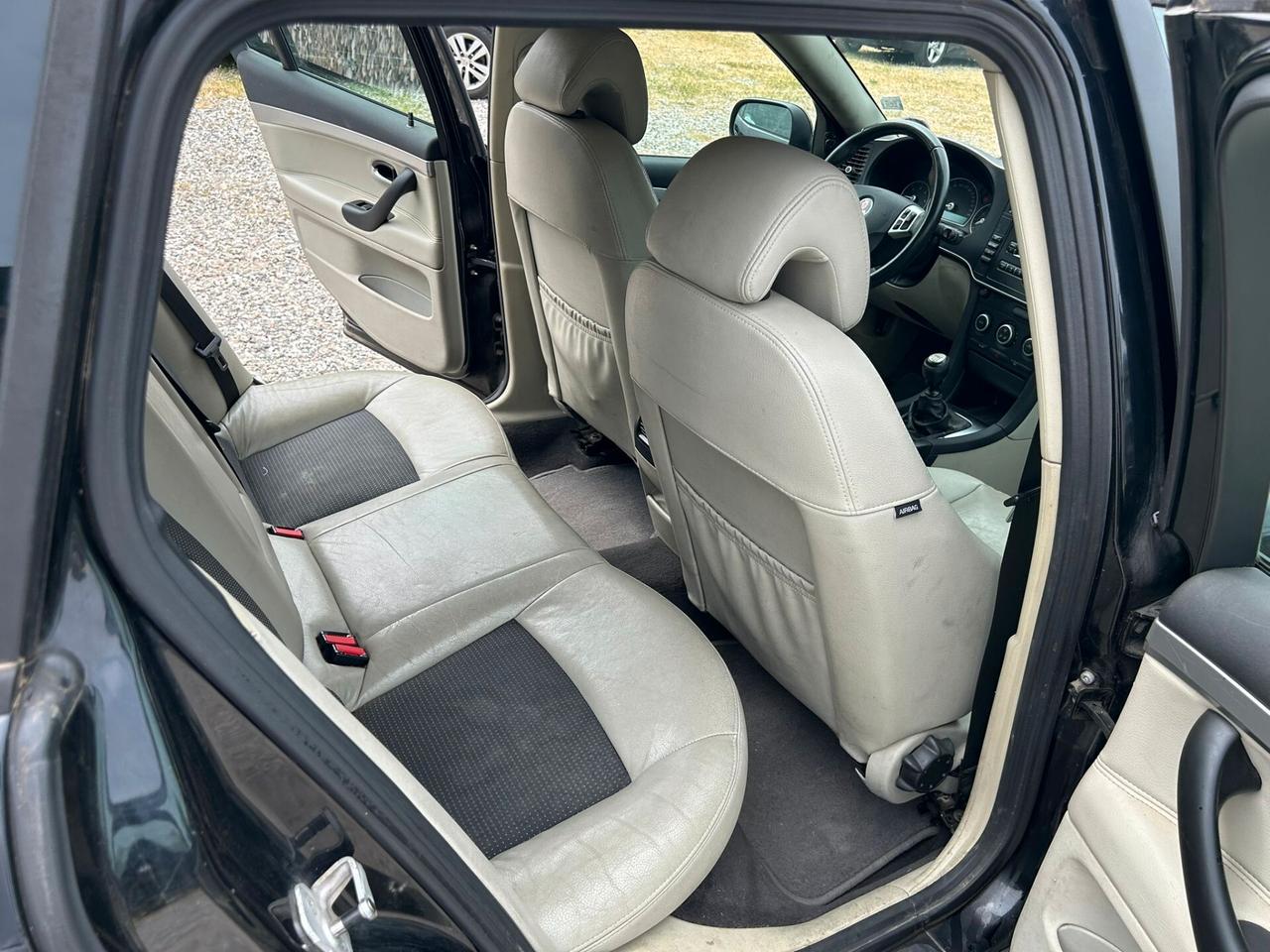 Saab 9-3 SportHatch 1.9 TTiD 160CV Vector