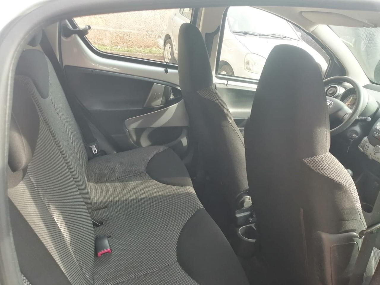 TOYOTA AYGO 1.0 68CV 2014 EURO 5 FULL BENZINA