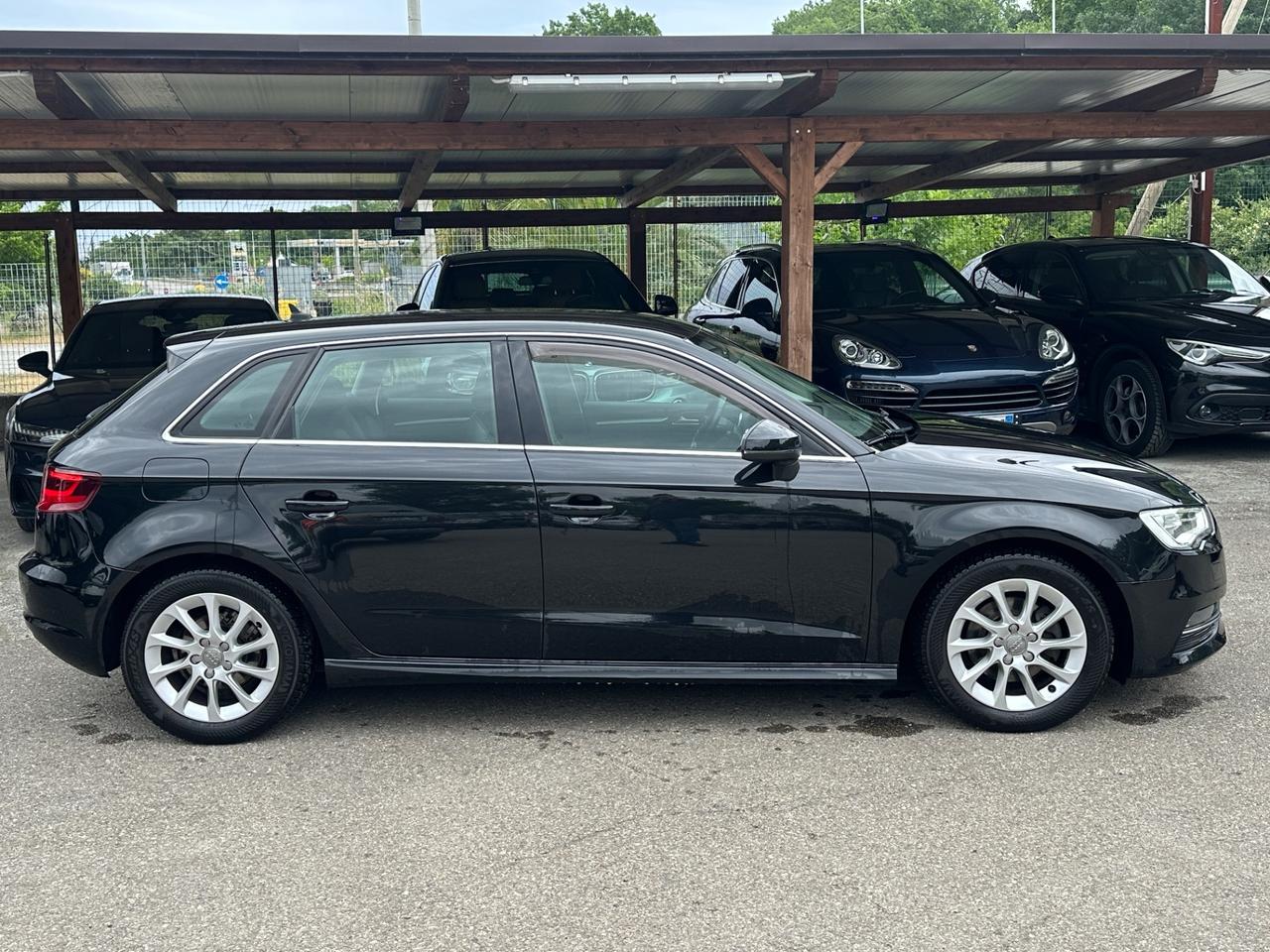 Audi A3 SPB 1.6 TDI Ambition 110 cv