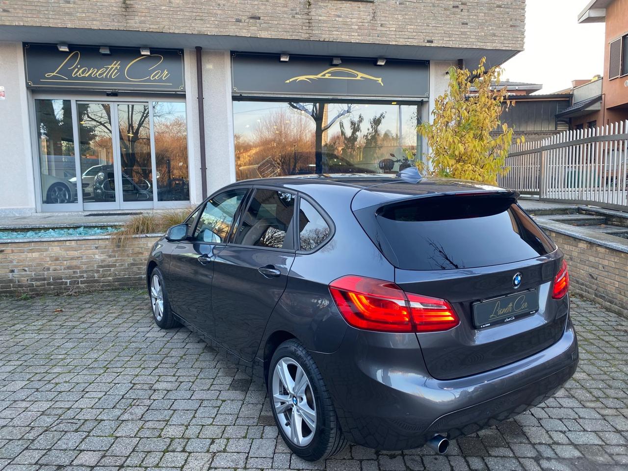 Bmw 2er Active Tourer 218d Advantage