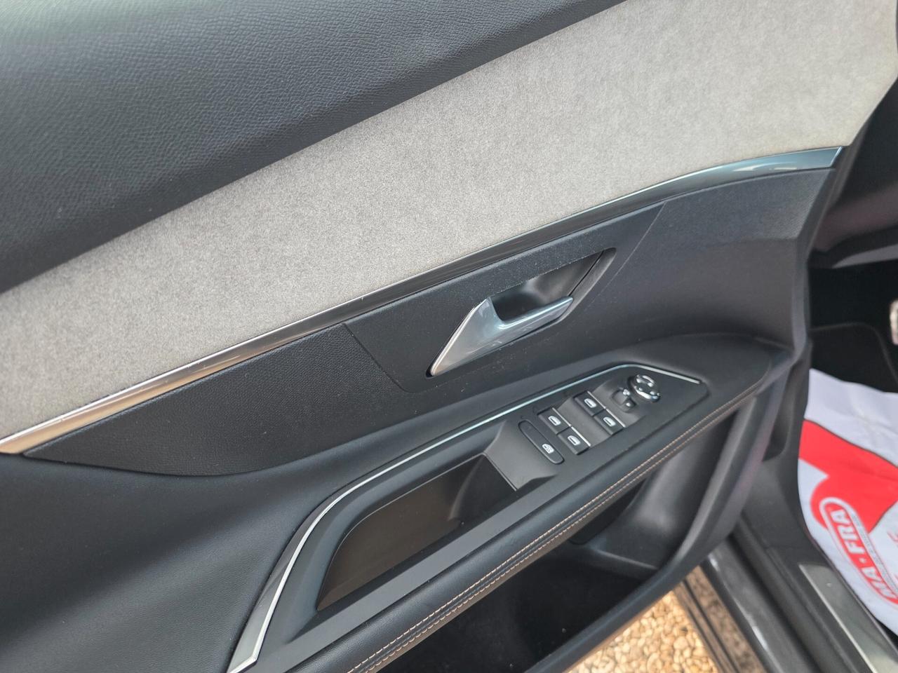 Peugeot 3008 GT - 1.5 diesel 130cv - 2022