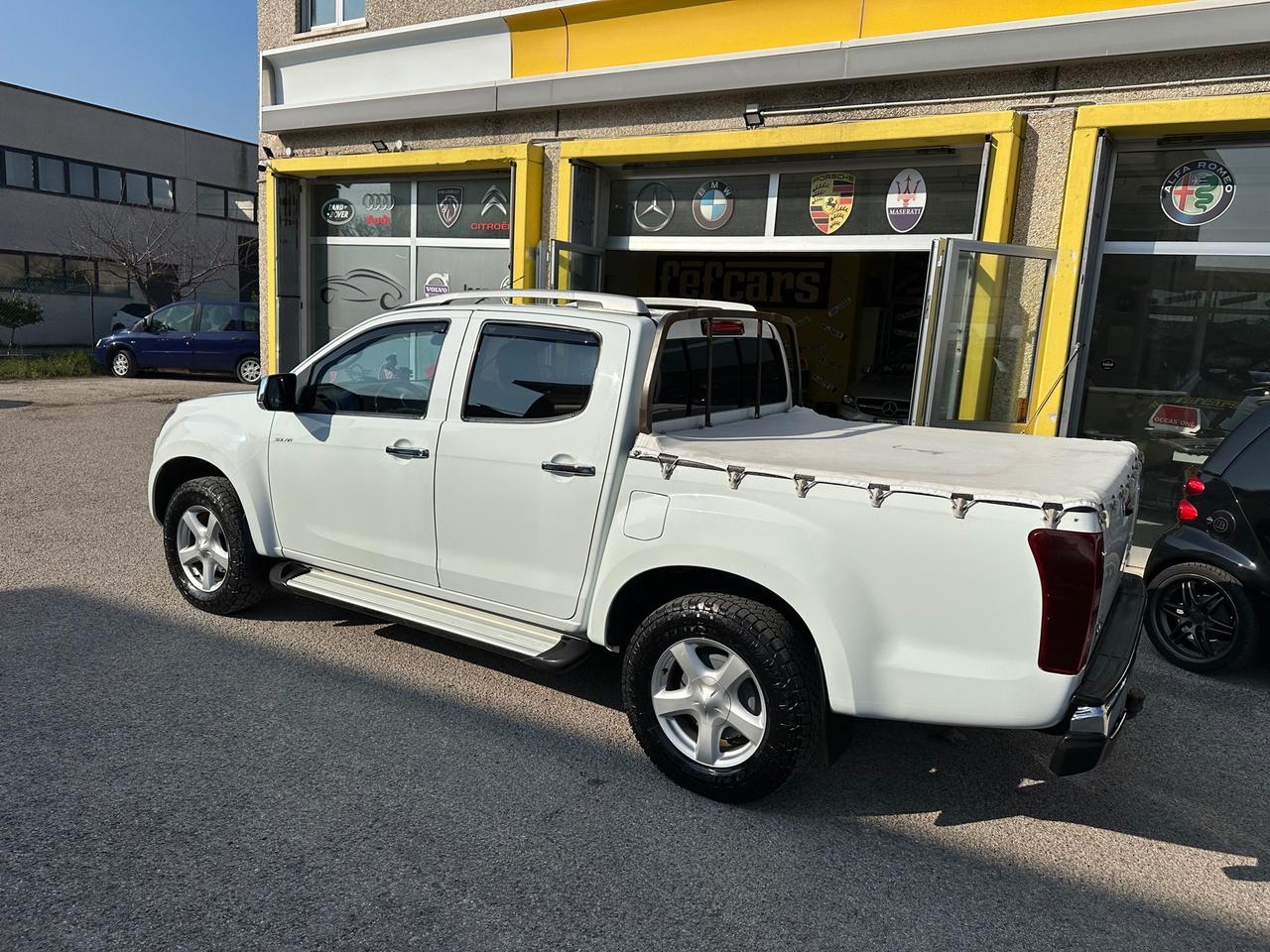 Isuzu D-Max 2.5 Space Cab Solar A/T 4WD