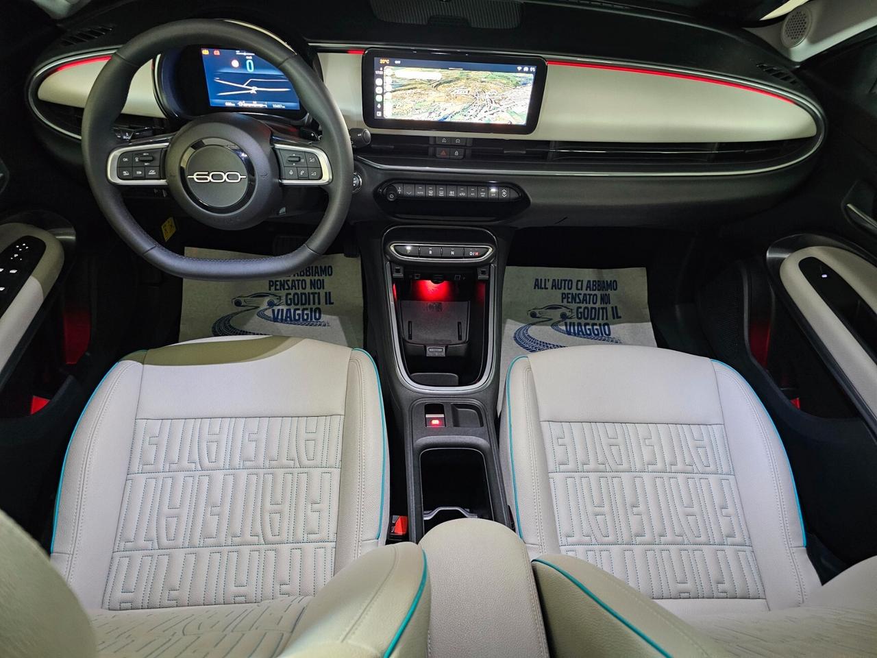 Fiat 600 Hybrid 110 CV DCT MHEV La Prima