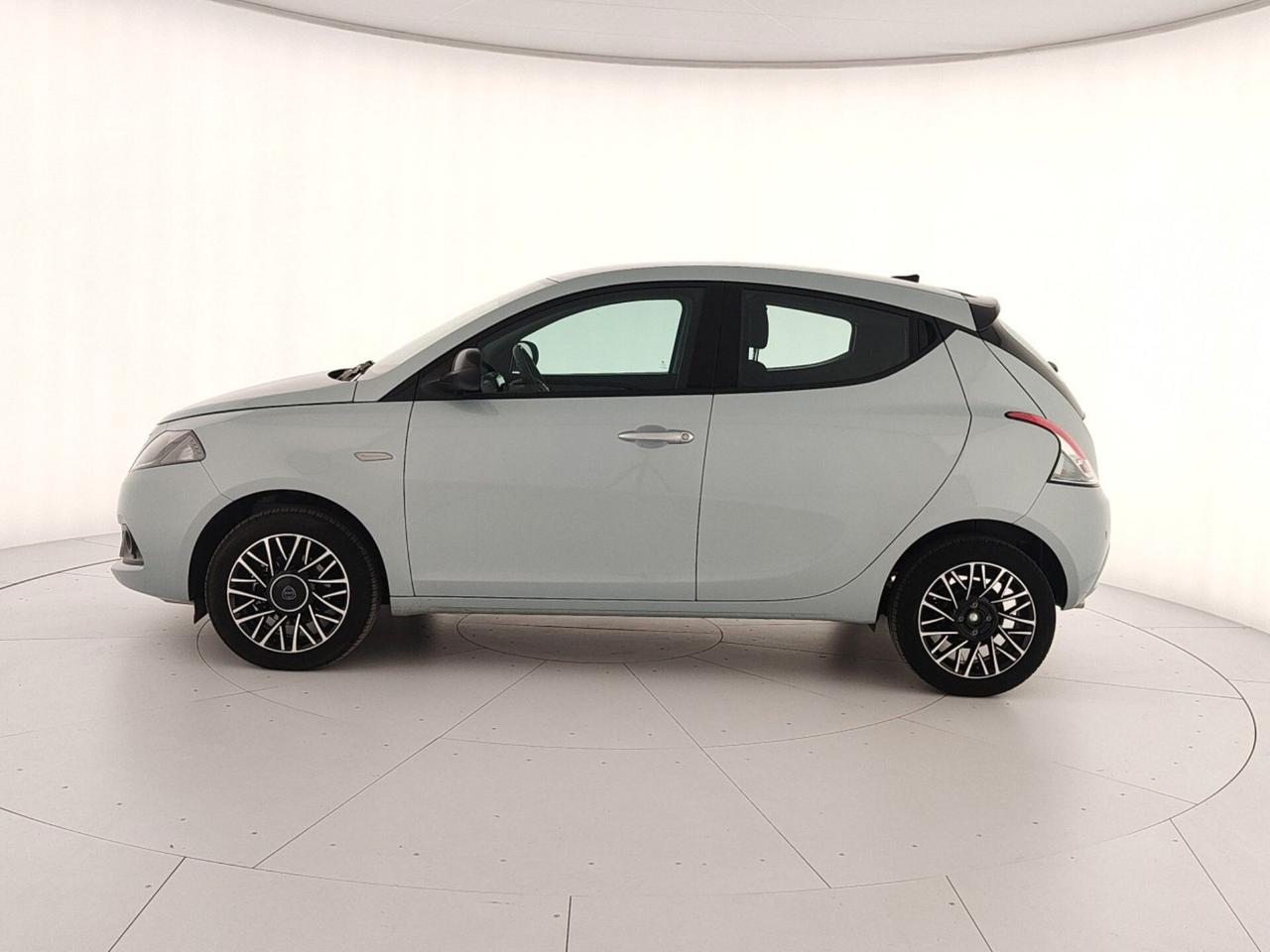 Lancia Ypsilon 1.0 FireFly 5 porte S&S Hybrid Platino