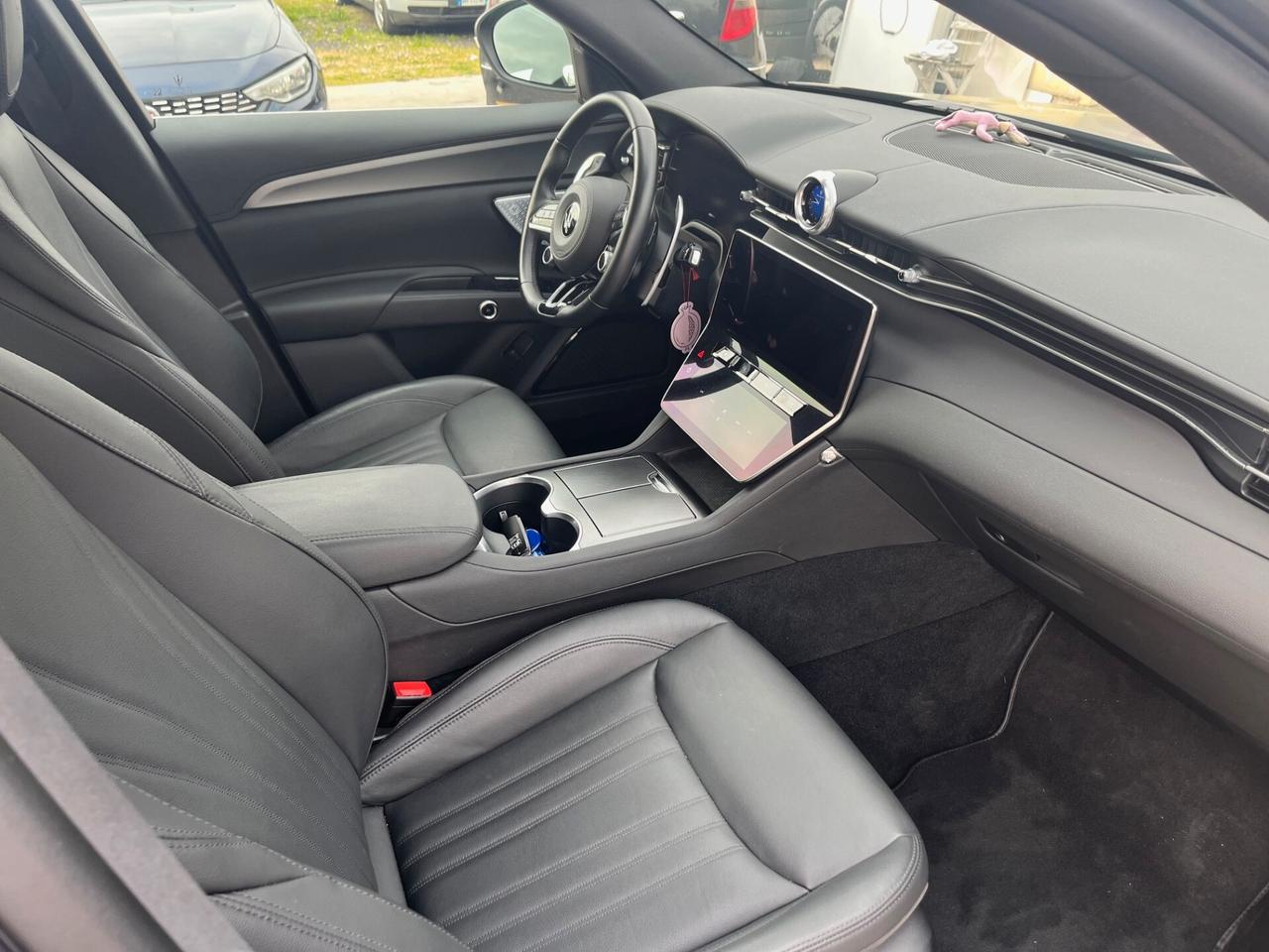 Maserati Grecale MHEV 300 CV AWD GT