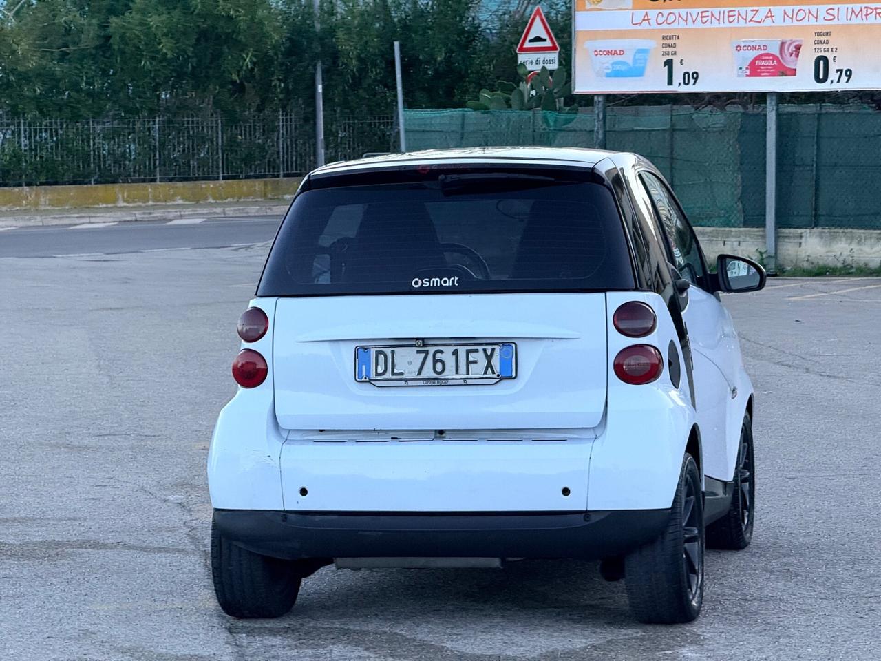 Smart 1.0 benzina modello 451