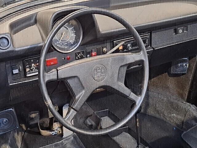 Volkswagen MAGGIOLONE 1.303 CABRIO KARMANN 15D111 - 1979