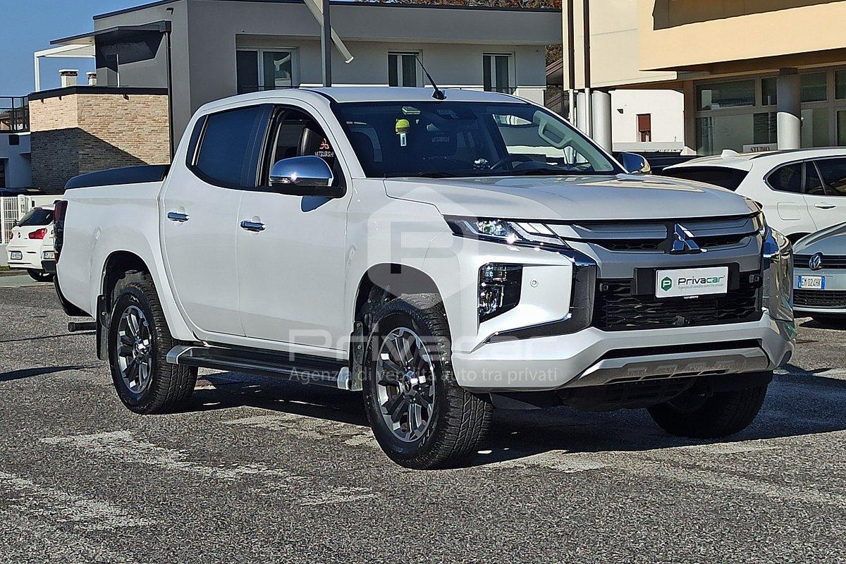 MITSUBISHI L200 2.3 D Double Cab 4x4 Super Select Diamond aut.